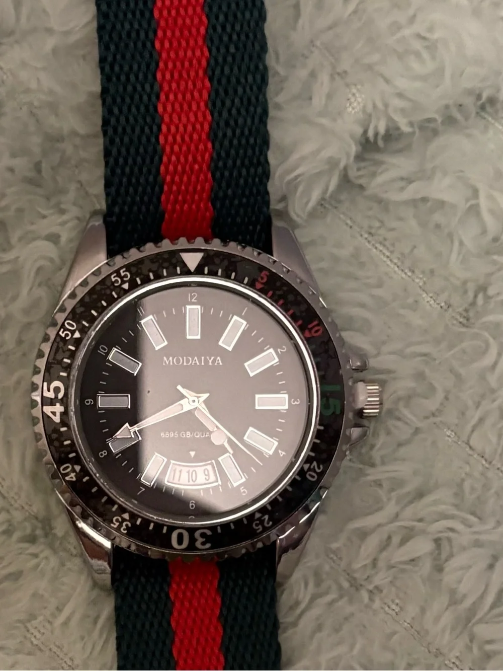 NEW- gorgeous classic Gucci colored adjustable band watch